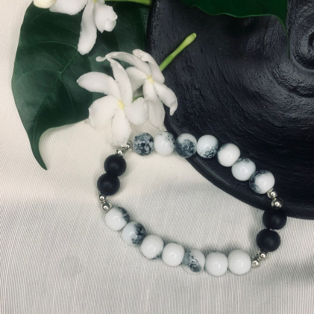Howlite and Black Onyx Bracelet Stretch Bracelet with Silver Spacers